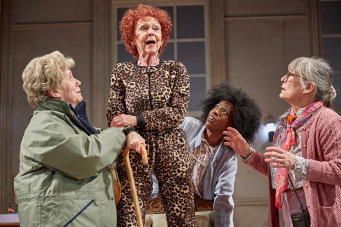 silver-lining-at-ett-and-rose-theatre-photo-by-mark-douet-_31b2212