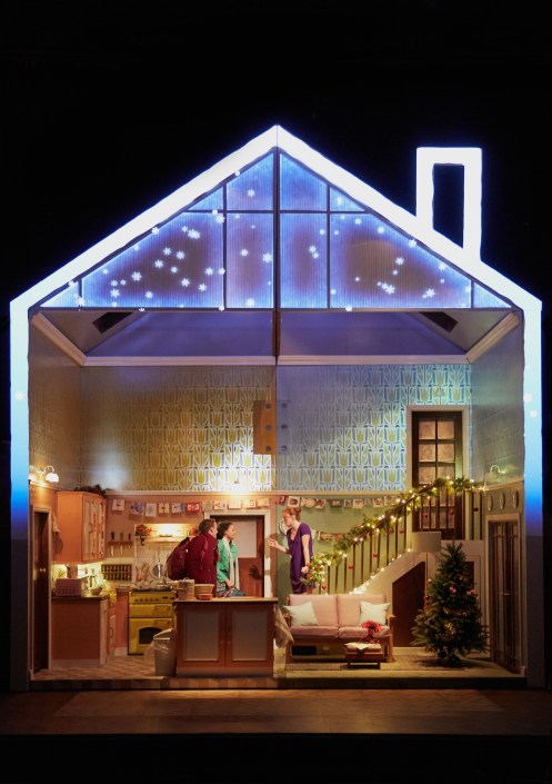 Rules For Living at ETT and Royal and Derngate Production. Photo by Mark Douet _31B7976 copy