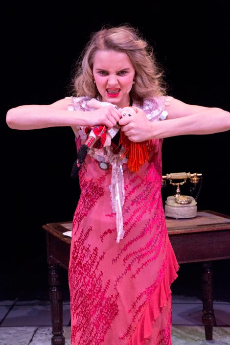 annie-3E6A3851-470x705 2016