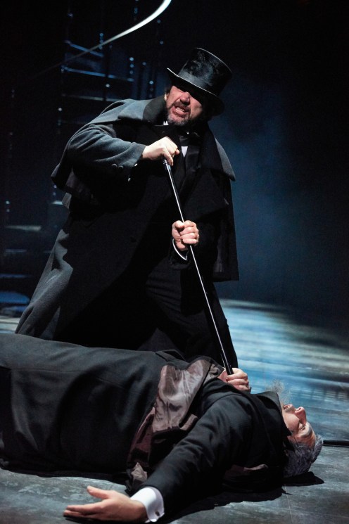 Dr Jekyll and Mr Hyde at the Rose Theatre. Photo by Mark Douet _80A7209