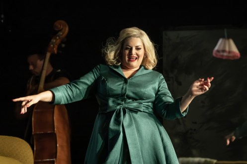 1. Jodie Prenger (Helen)_ A Taste of Honey