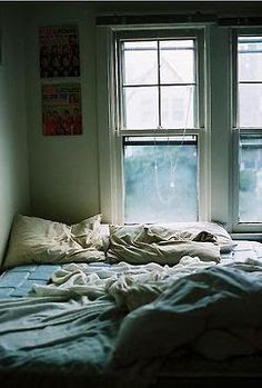 unmade bed